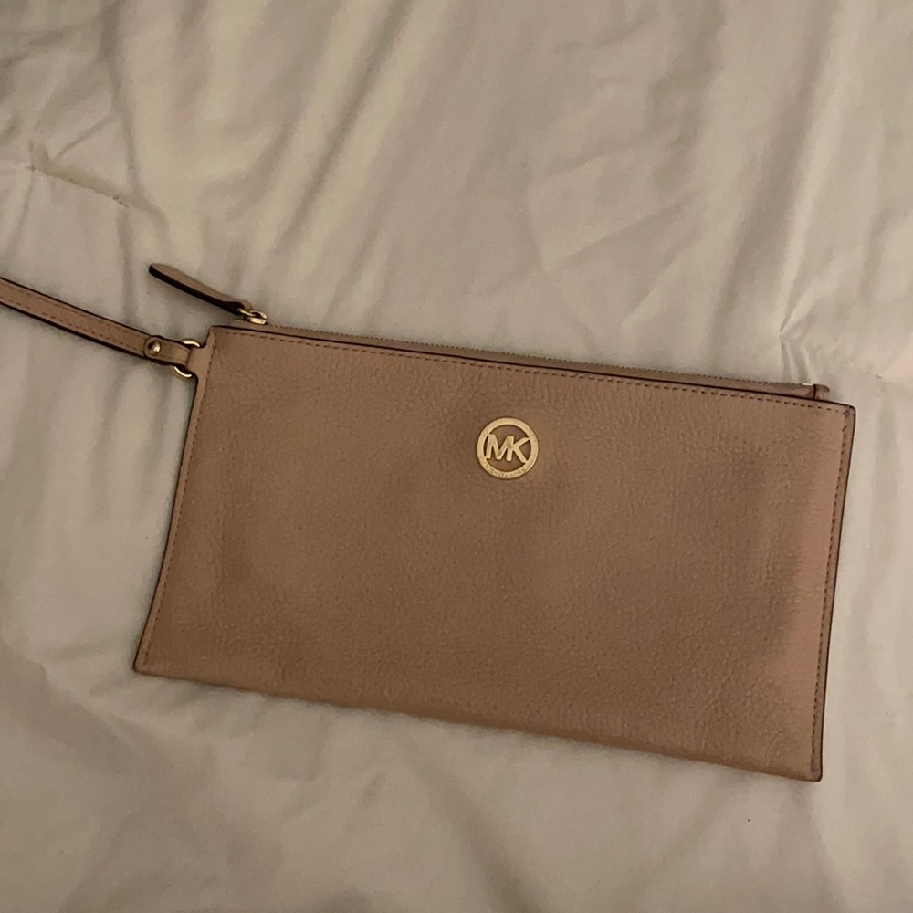 Michael Kors wristlet purse